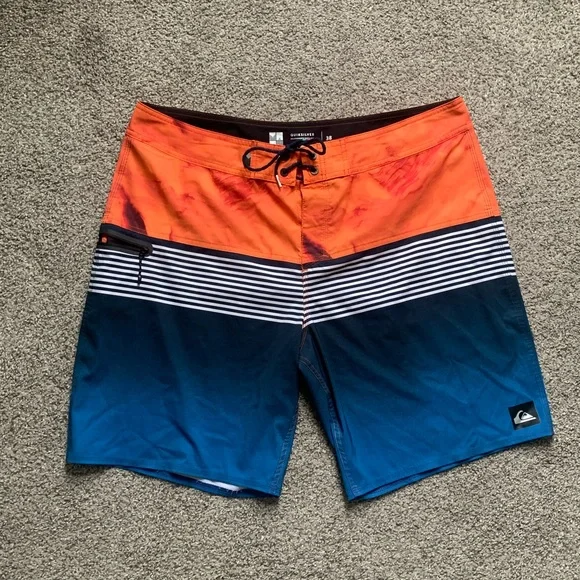 Quiksilver Men’s Swim Trunks 🌊 - Picture 1 of 5